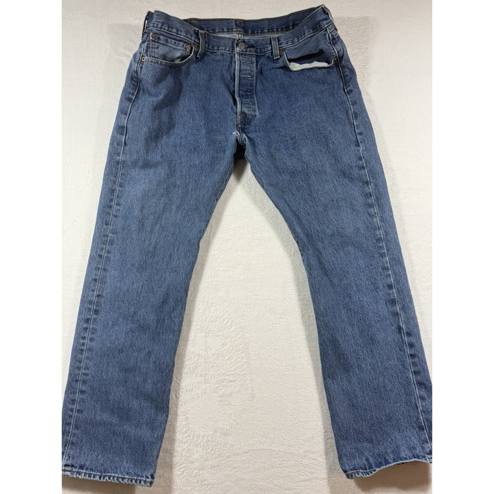 Vintage Levis 501 Mens Denim Jeans 36x29 Button Fly USA Made Light Wash 501-0193